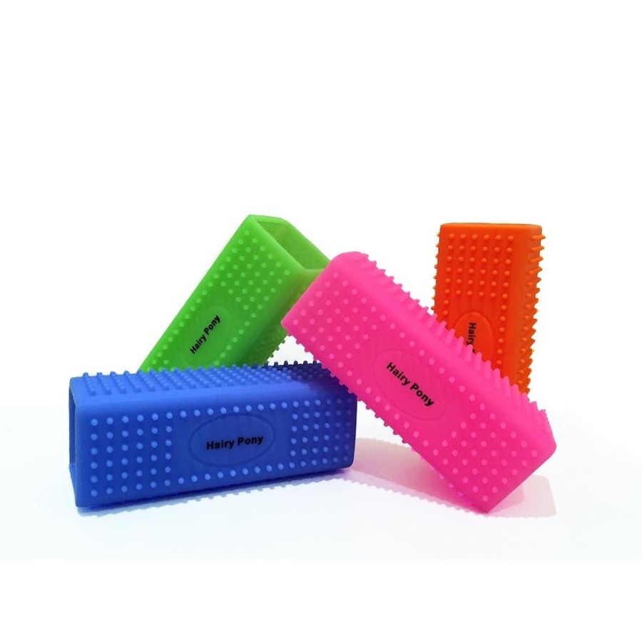 hairy-pony-grooming-block