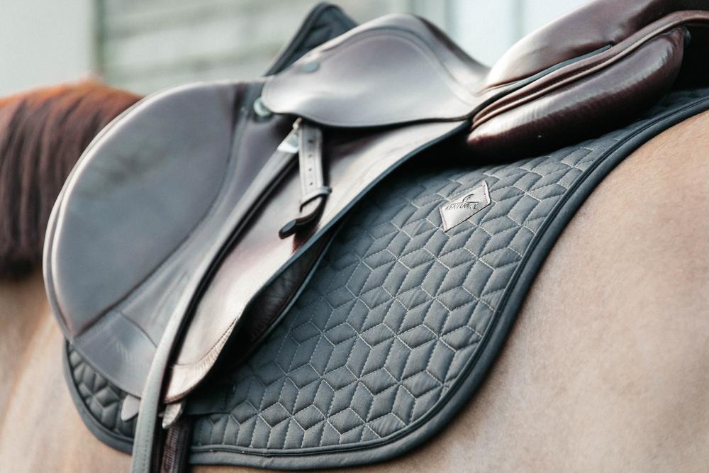 Kentucky Classic Jump Saddle Pad - Image 4