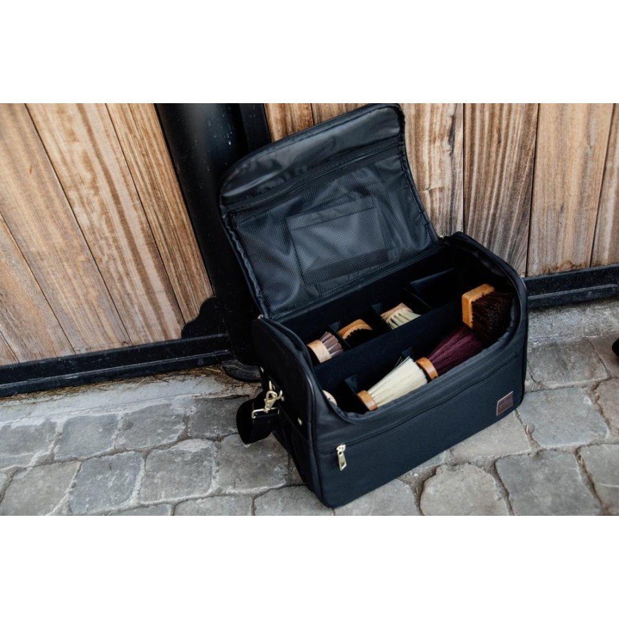 Kentucky Grooming Bag - Image 3