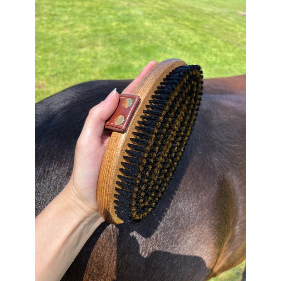 Hairy Pony Copper Bristle Body Brush - Image 5