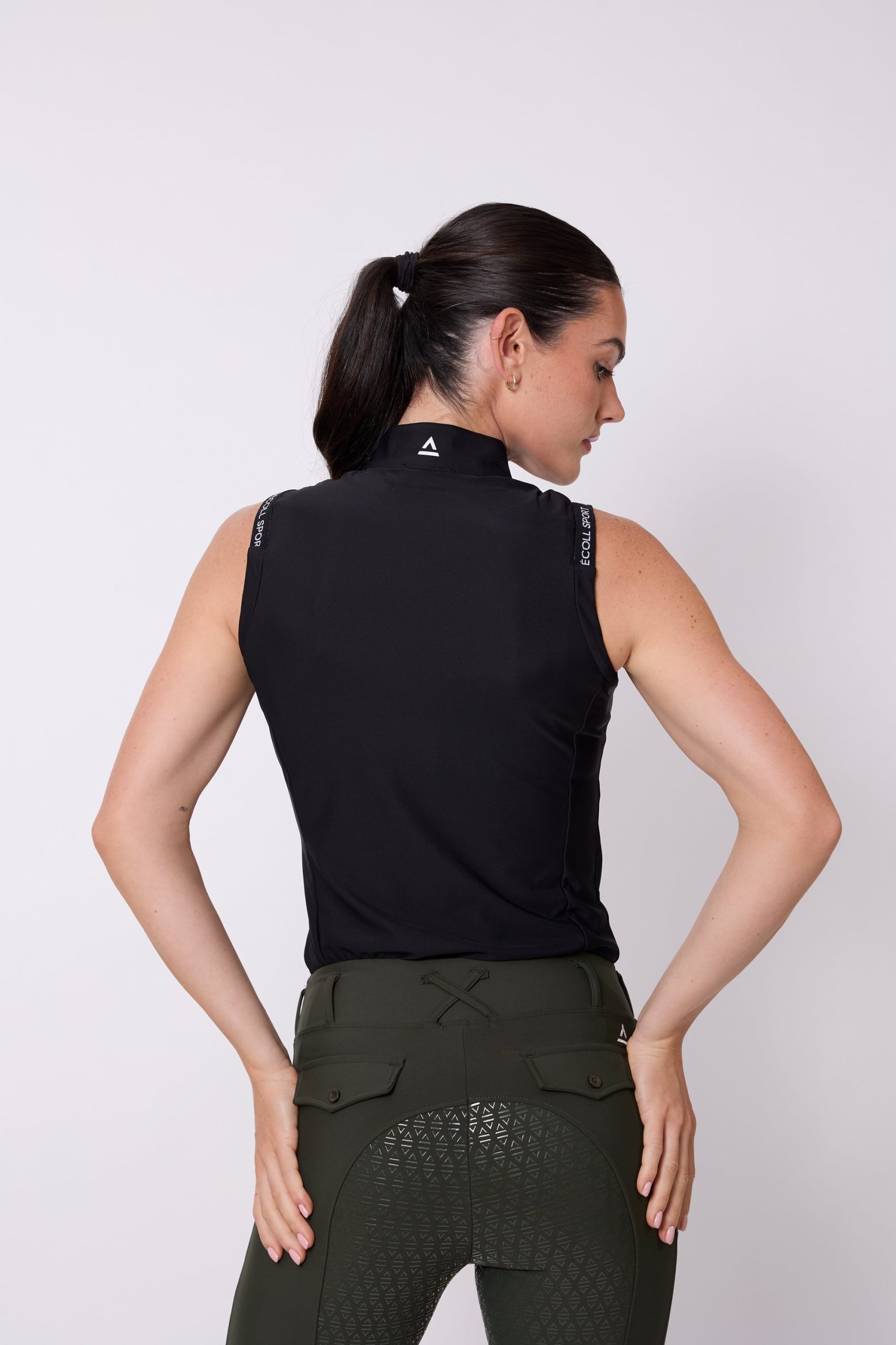 Decoll Daisy Sleeveless Top Black - Image 6